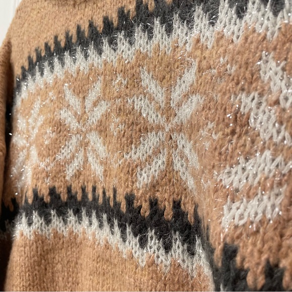 Urban Outfitters Cropped Fair Isle Sweater - Picture 4 of 15
